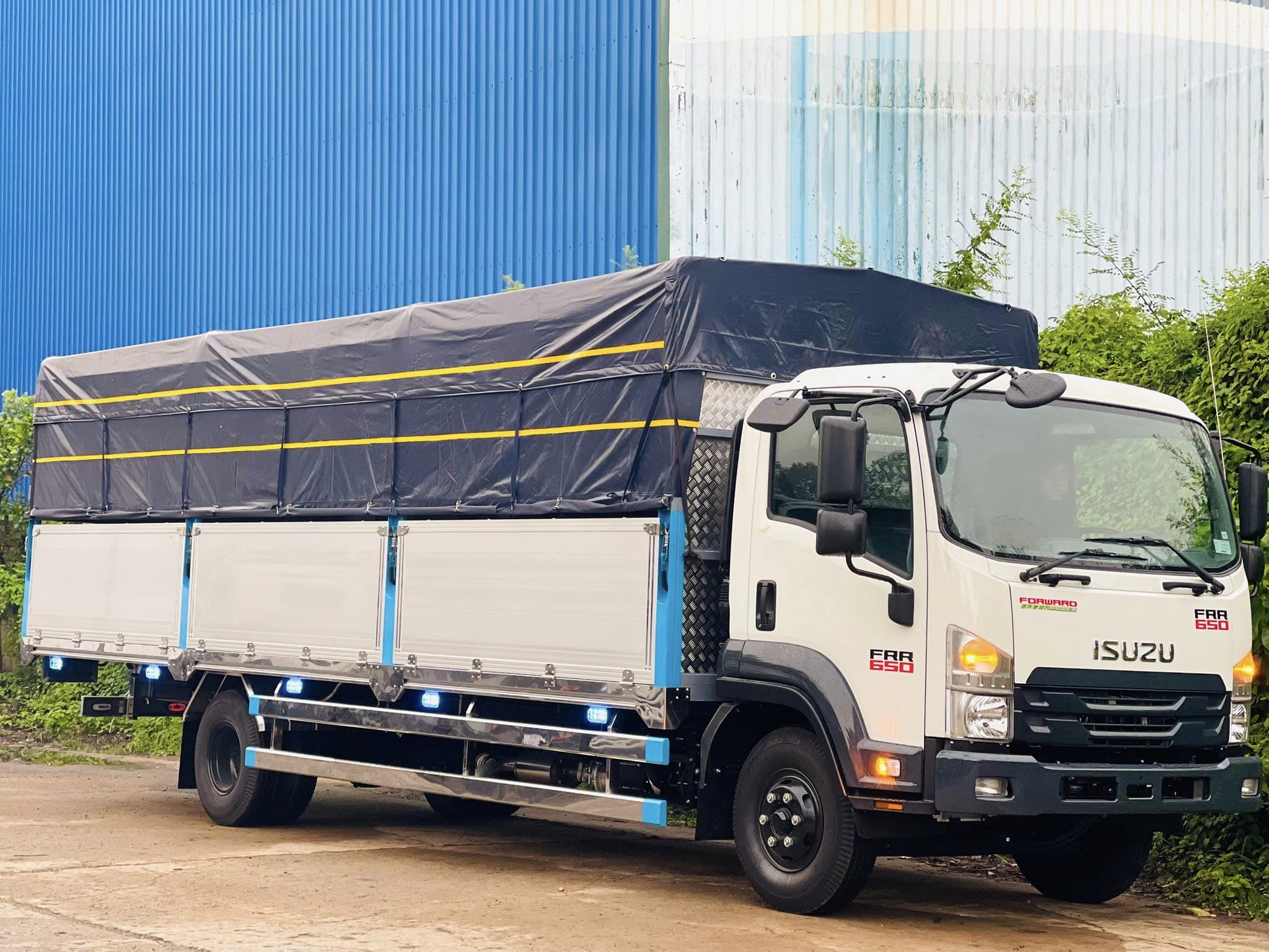 Xe Tải FRR650 – "Cỗ Máy Vận Tải" Đáp Ứng Mọi Nhu Cầu