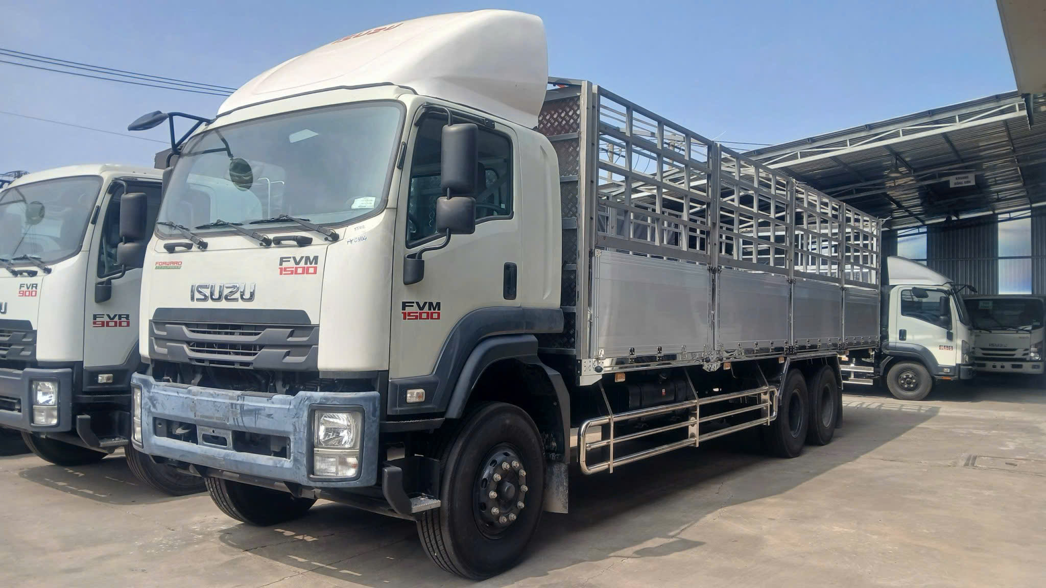 Đánh Giá Tổng Quan Về Xe Tải Isuzu FVM1500