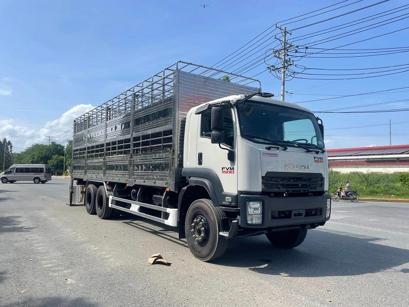 FVM1500 – Xe Tải Isuzu Đỉnh Cao, Đồng Hành Cùng Thành Công Của Bạn