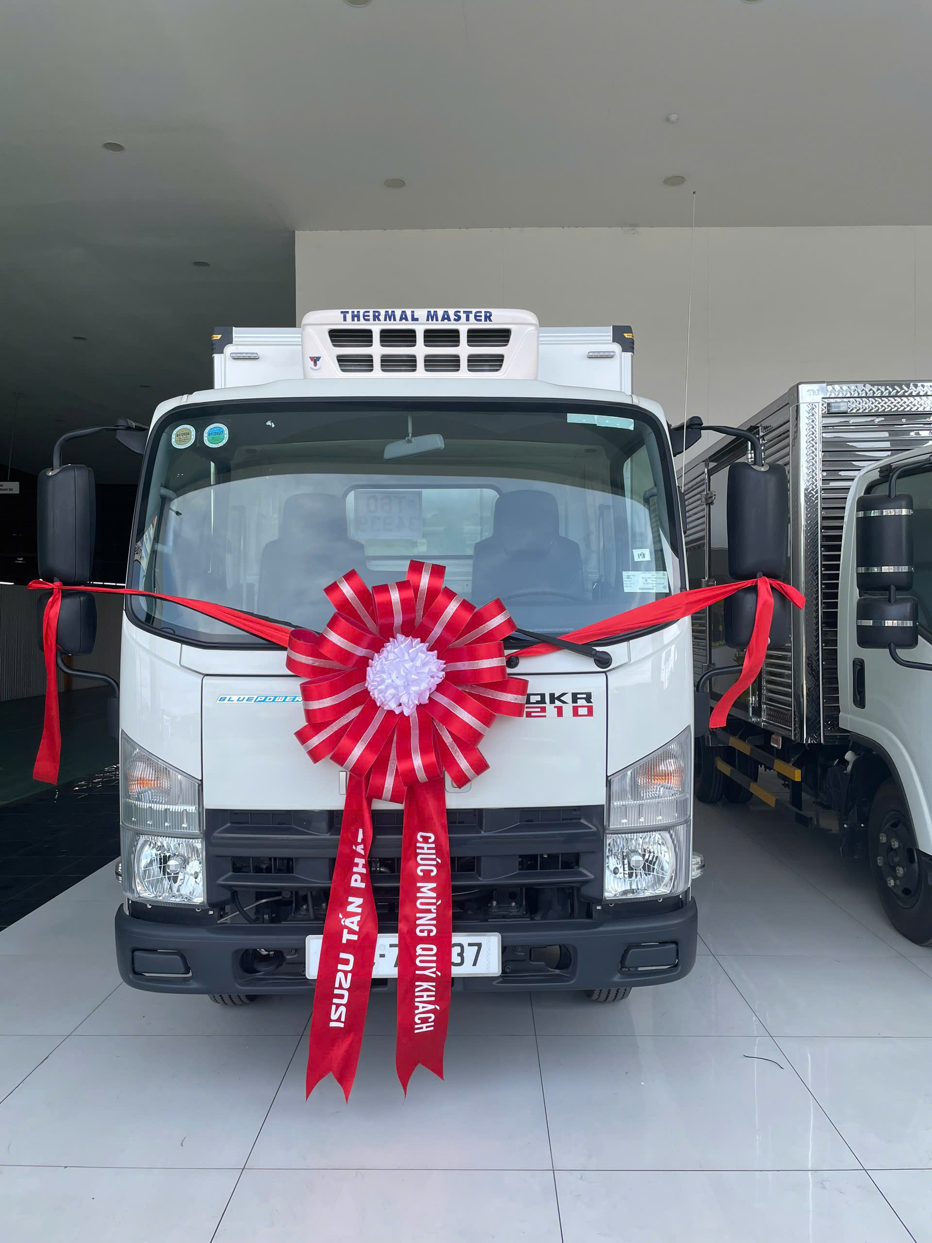 Tân Xuân Phát Tài Cùng Xe Tải Isuzu - Đến Ô Tô Biên Hòa Rước Lộc Về Nhà!